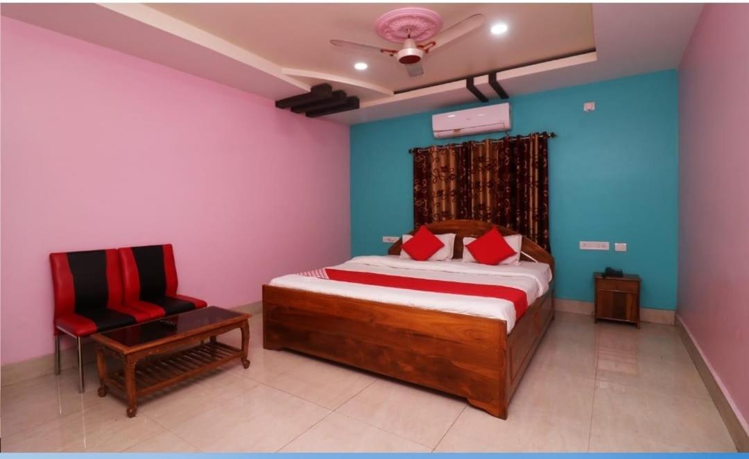 Hotel Ayush International Balasore Екстериор снимка
